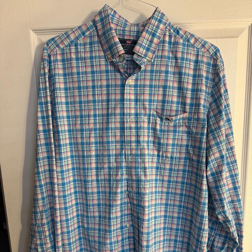 Vineyard Vines Classic Fit Tucker Shirt